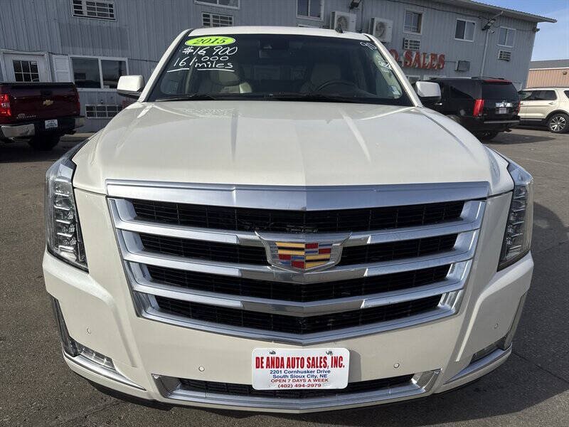 Used 2015 Cadillac Escalade Premium AWD/4WD image 12