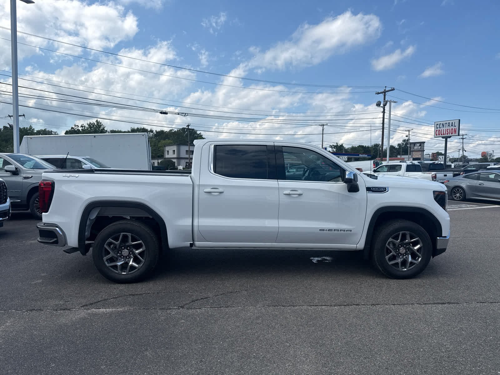 New 2026 GMC Sierra 1500 SLE AWD/4WD image 6