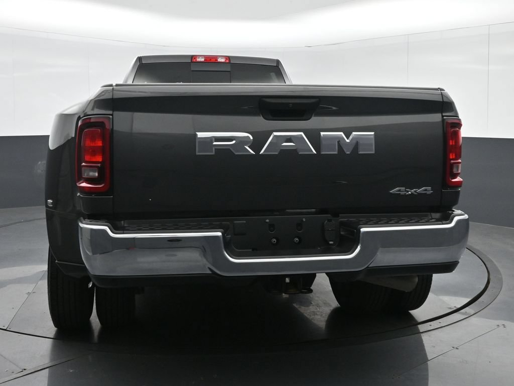 Used 2025 RAM 3500 Tradesman AWD/4WD image 6