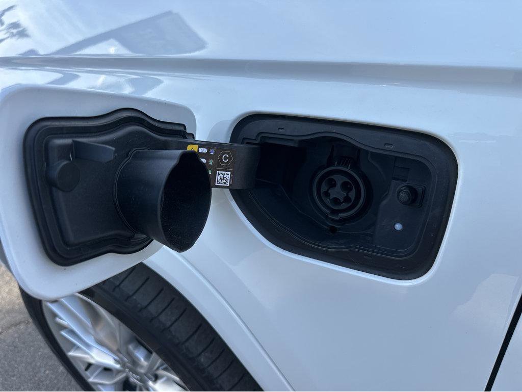 Used 2022 Jeep Grand Cherokee Summit w/ Advanced Protech Group IV image 46