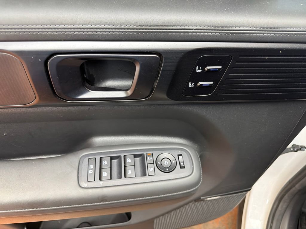 Certified 2026 Hyundai Santa Fe Calligraphy FWD image 23