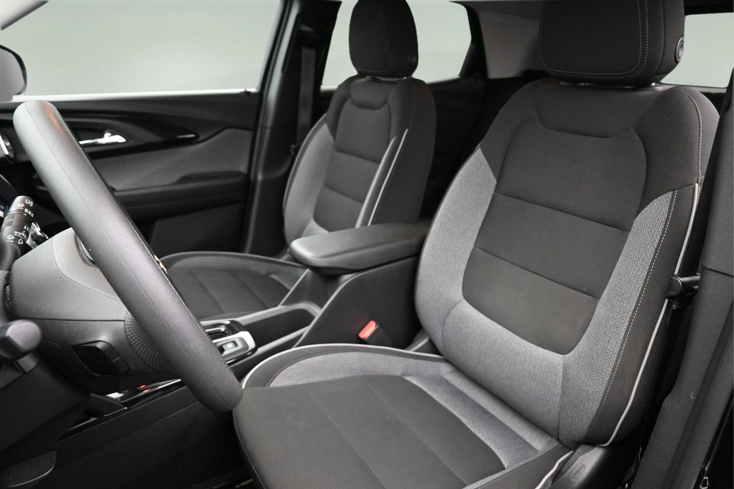 Used 2023 Chevrolet TrailBlazer LT w/ Convenience Package image 10