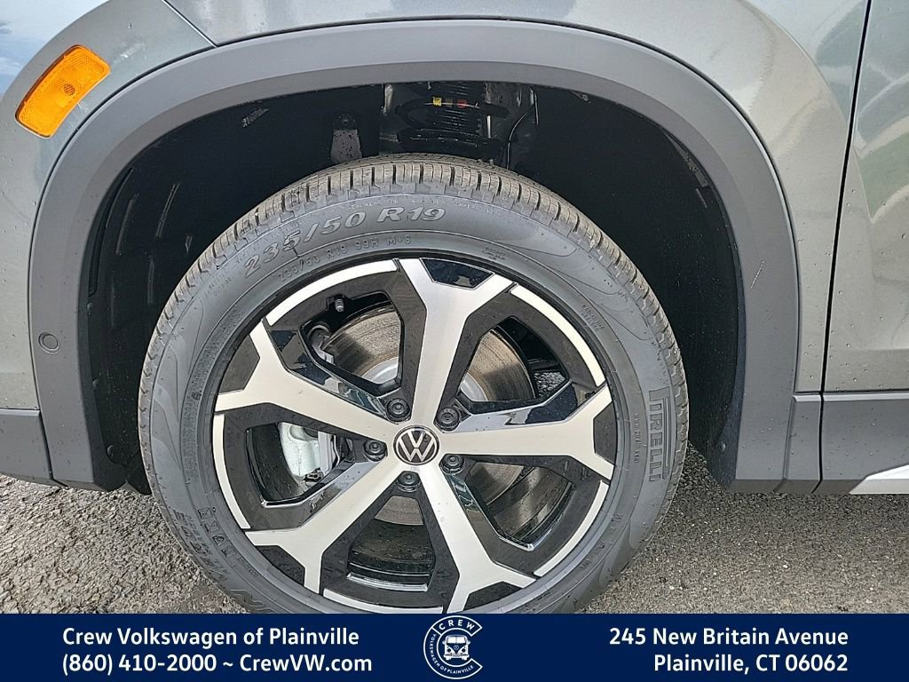 New 2026 Volkswagen Tiguan SE AWD/4WD image 17