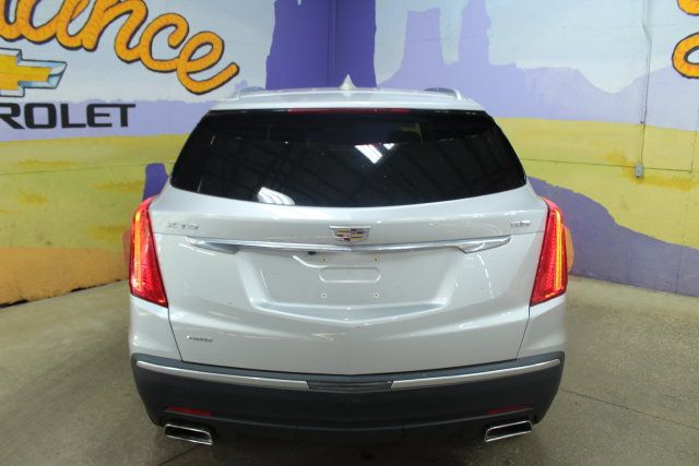 Used 2018 Cadillac XT5 AWD image 3