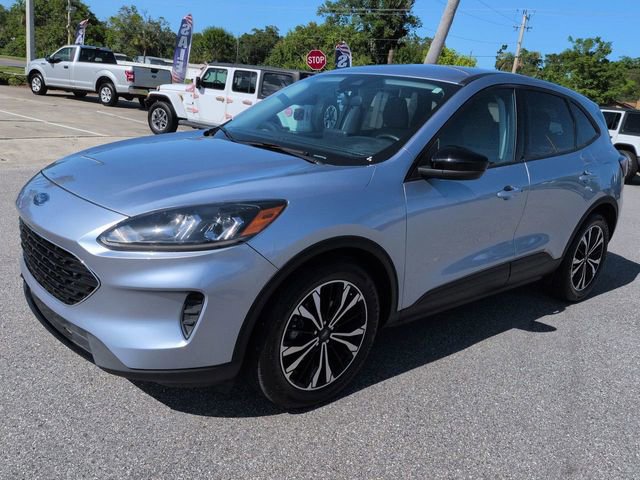 Used 2022 Ford Escape SE w/ SE Sport Appearance Package FWD image 8