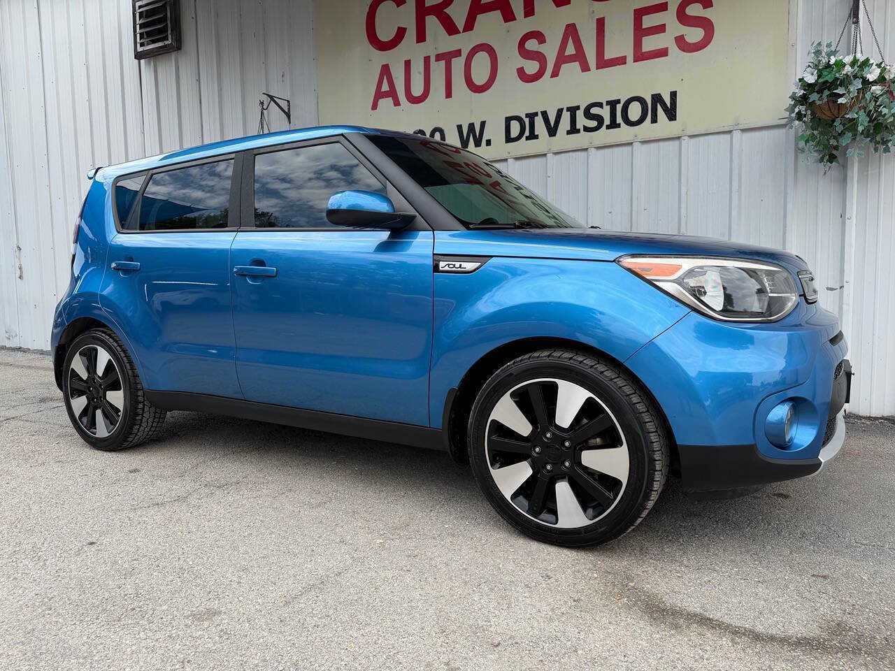 Used 2017 Kia Soul + w/ Designer's Package FWD image 3