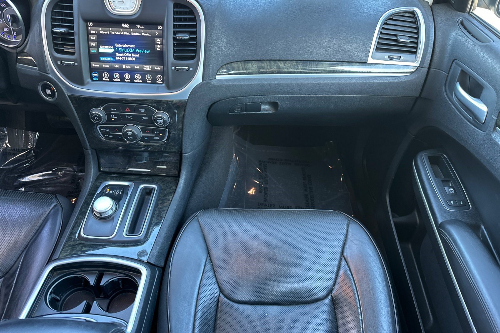 Used 2018 Chrysler 300 Limited w/ Safetytec Plus Group RWD image 29