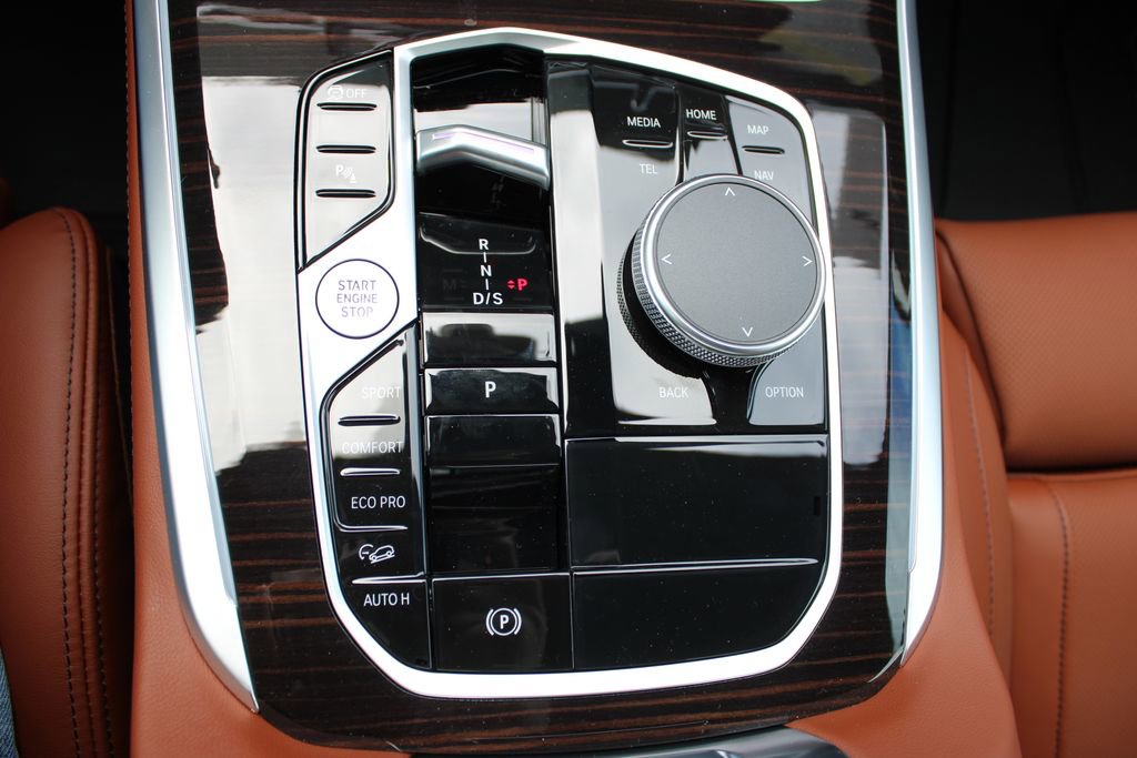 New 2026 BMW X5 xDrive40i w/ M Sport Package image 32