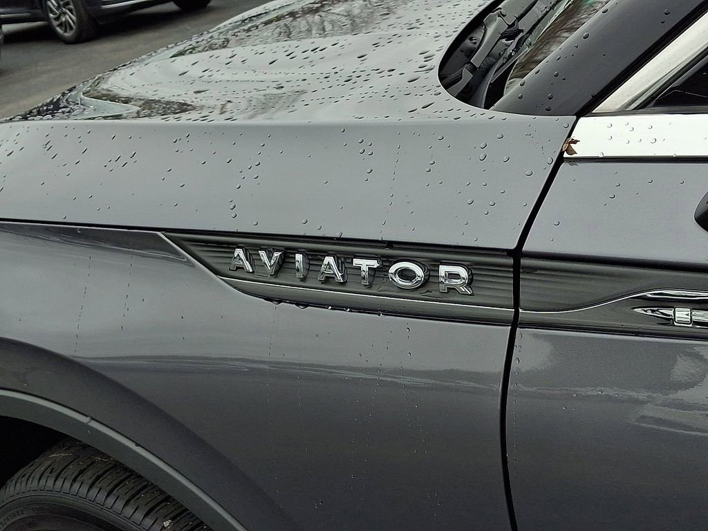 Used 2024 Lincoln Aviator Reserve w/ Equipment Group 201A image 33