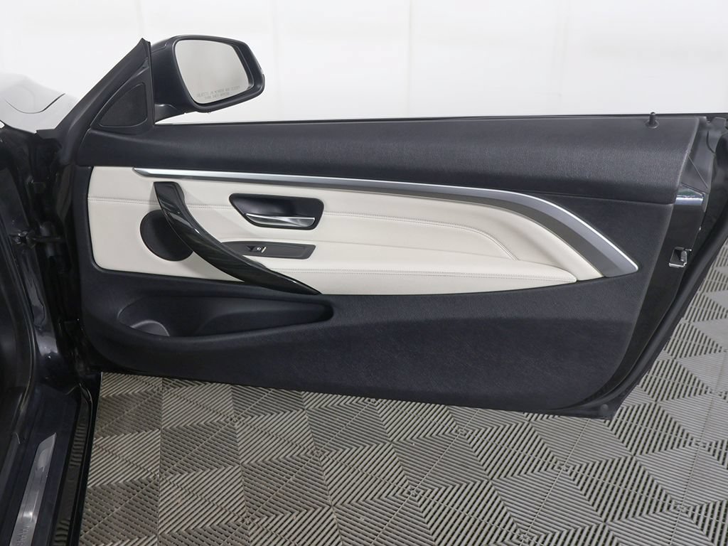 Used 2018 BMW 430i xDrive Convertible AWD/4WD image 22