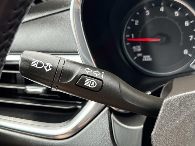 Used 2020 Chevrolet Equinox LT AWD/4WD image 26