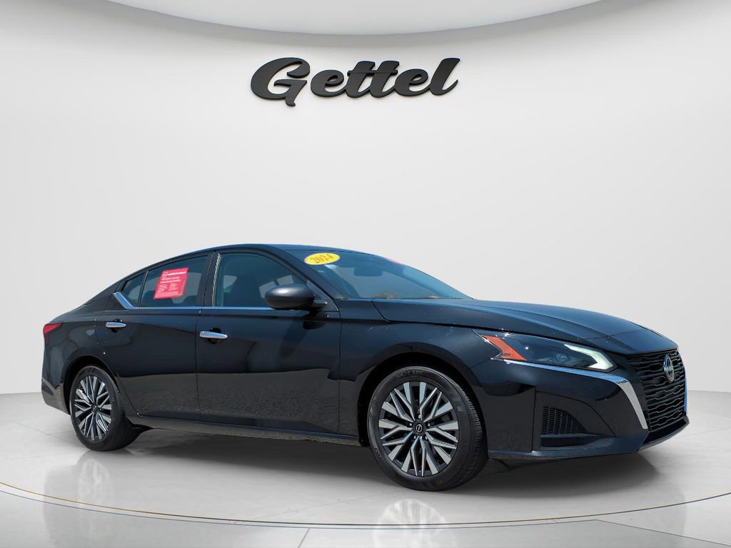 Certified 2024 Nissan Altima 2.5 SV FWD image 4