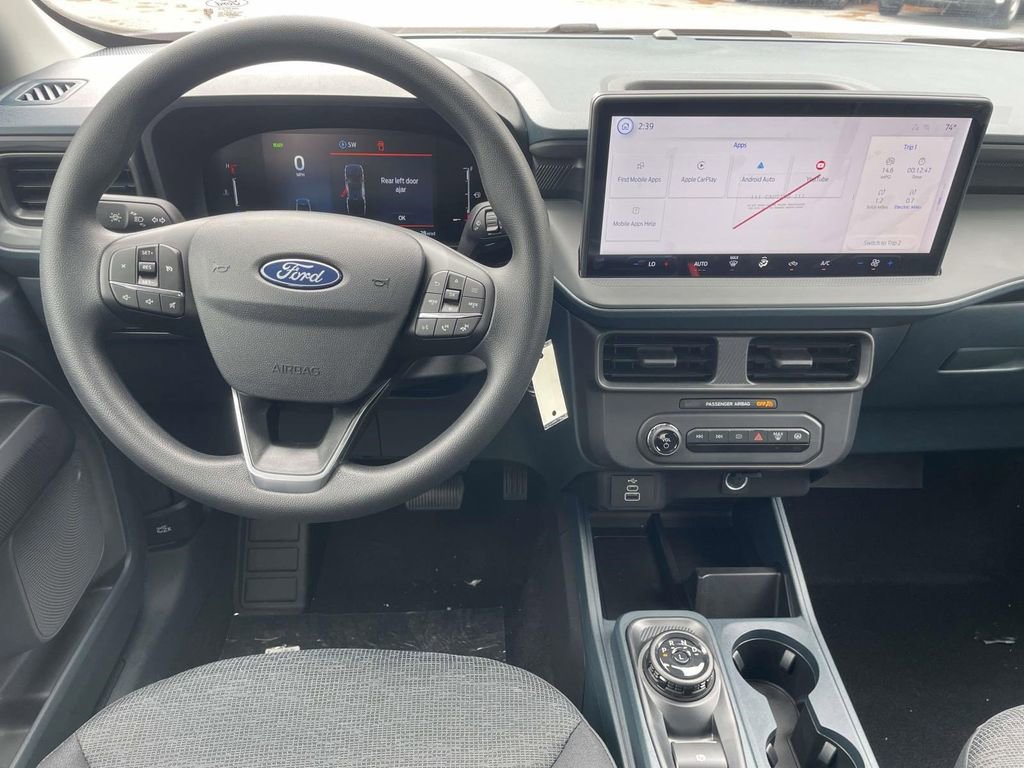 New 2025 Ford Maverick XL image 4