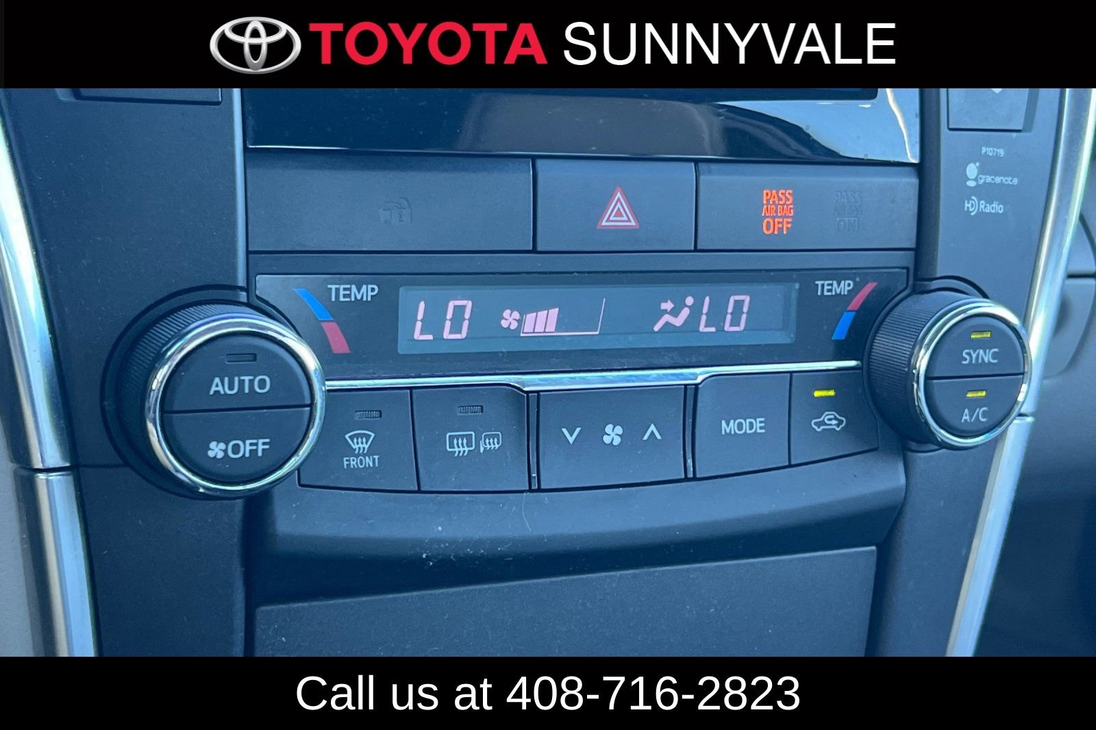 Used 2015 Toyota Camry XLE image 23