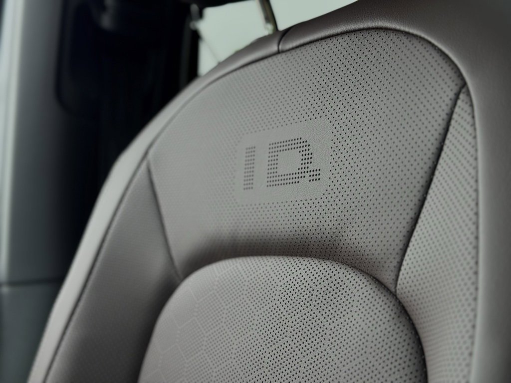 New 2025 Volkswagen ID. Buzz Pro S Plus image 22