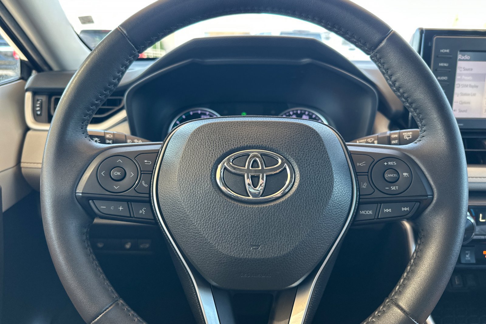 Certified 2020 Toyota RAV4 XLE w/ Convenience Package AWD/4WD image 23