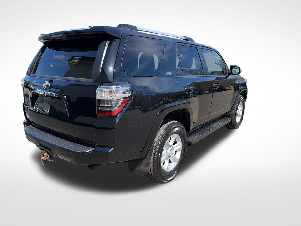 Used 2020 Toyota 4Runner SR5 Premium w/ Moonroof Package AWD/4WD image 6