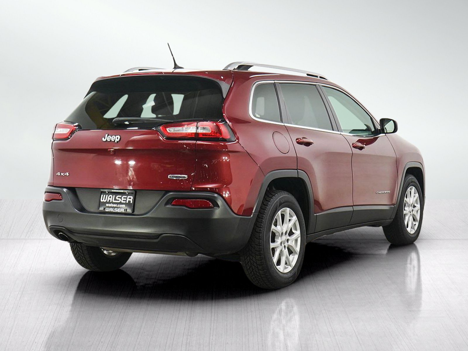 Used 2015 Jeep Cherokee Latitude AWD/4WD image 5