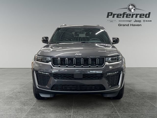 New 2026 Jeep Grand Cherokee L Limited w/ Trailer Tow Package AWD/4WD image 13