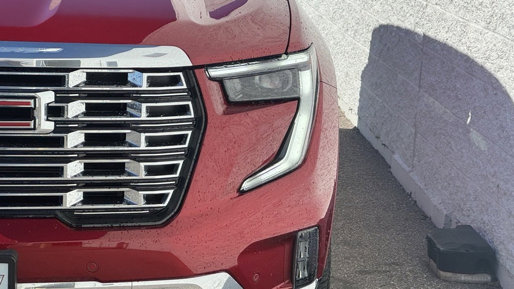 Used 2025 GMC Acadia Denali w/ Super Cruise Package image 6