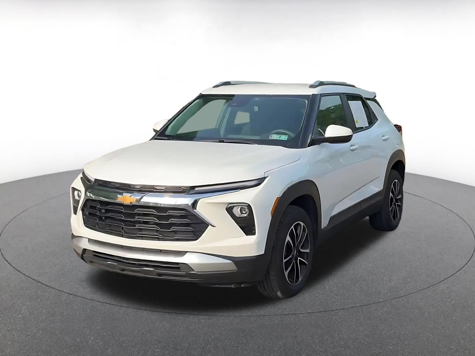 Used 2025 Chevrolet TrailBlazer LT w/ Driver Confidence Package AWD/4WD image 7