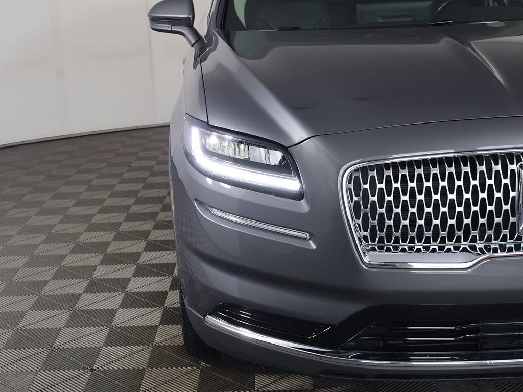 Used 2023 Lincoln Nautilus Reserve AWD/4WD image 17
