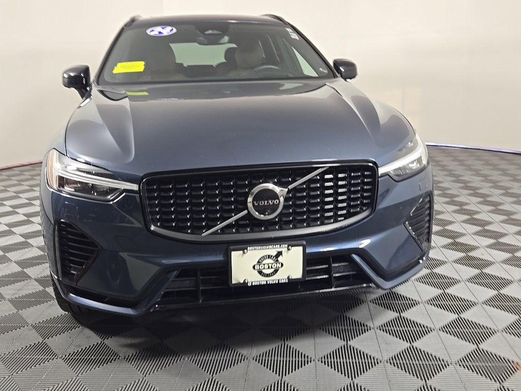 Certified 2024 Volvo XC60 T8 Ultimate image 3