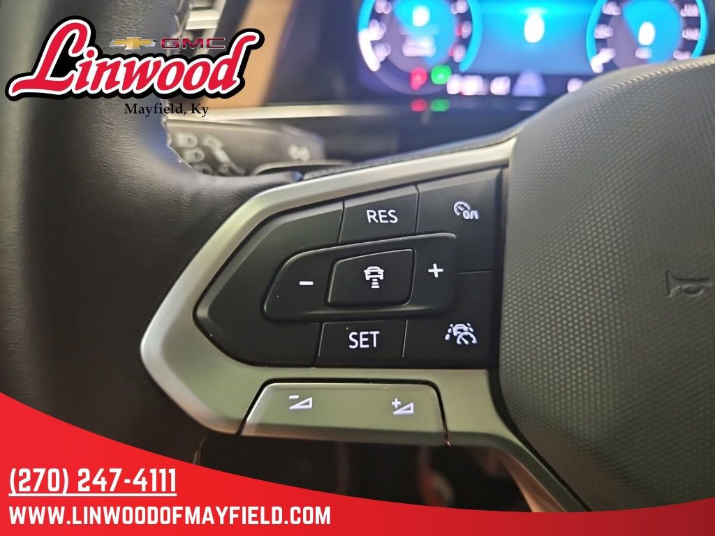 Used 2024 Volkswagen Atlas SE AWD/4WD image 21