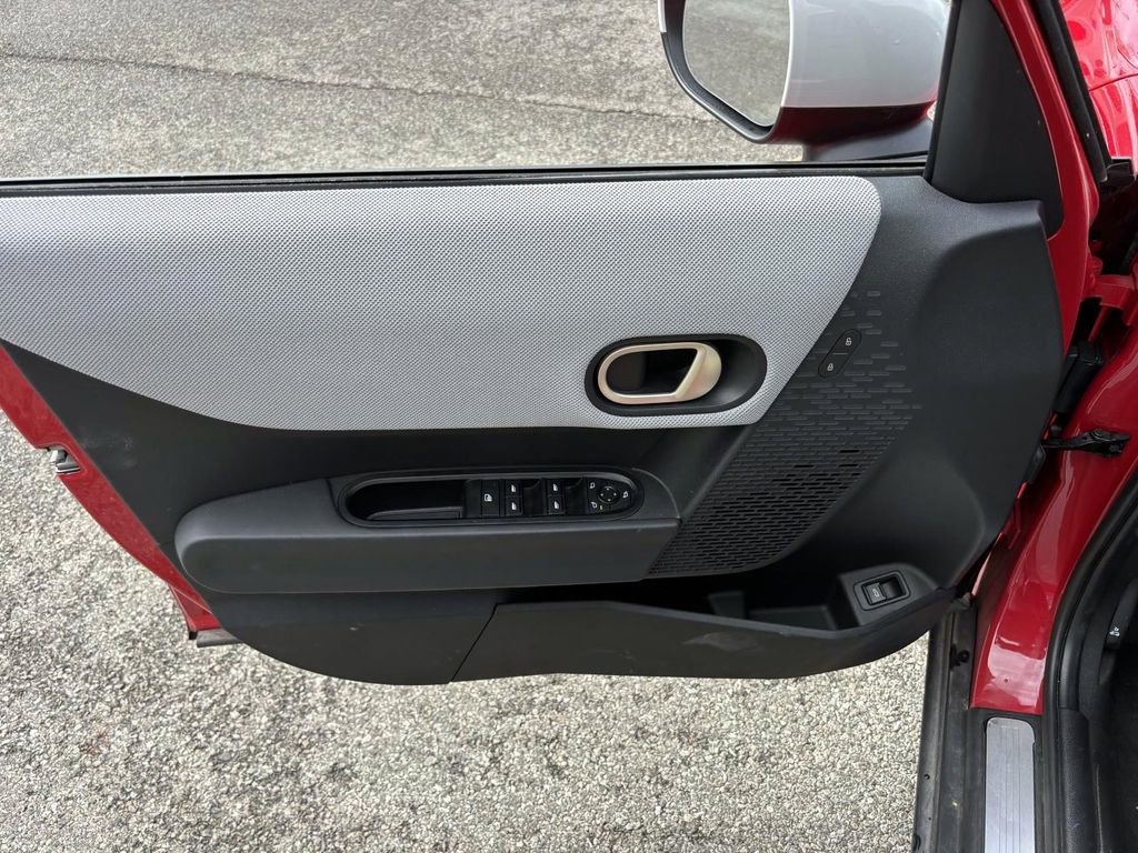 Certified 2025 MINI Cooper S image 11