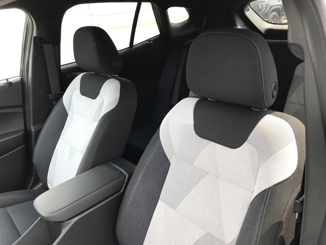 Certified 2024 Chevrolet Trax RS FWD image 3