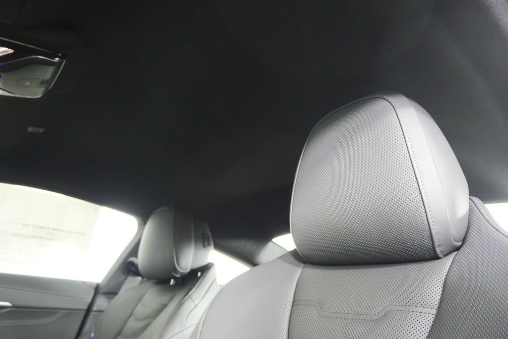 Used 2026 BMW M850i xDrive Coupe w/ M Carbon Exterior Package image 13