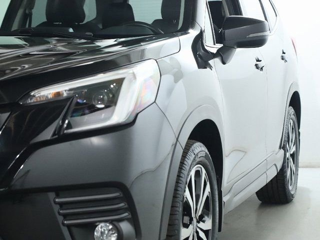 Certified 2022 Subaru Forester Limited image 4
