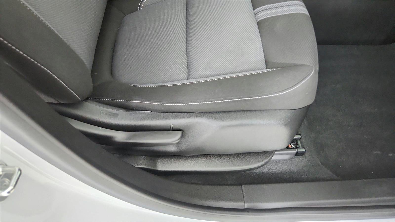 Used 2024 Chevrolet Blazer LT w/ Convenience Package image 19