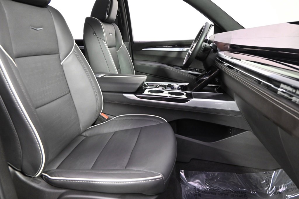 Certified 2025 Cadillac Escalade Sport w/ Touring Package image 16