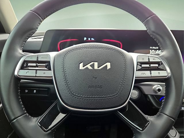 Used 2024 Kia Telluride S w/ S Sunroof Package FWD image 24