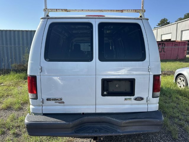 Used 2012 Ford E-150 and Econoline 150 RWD image 17