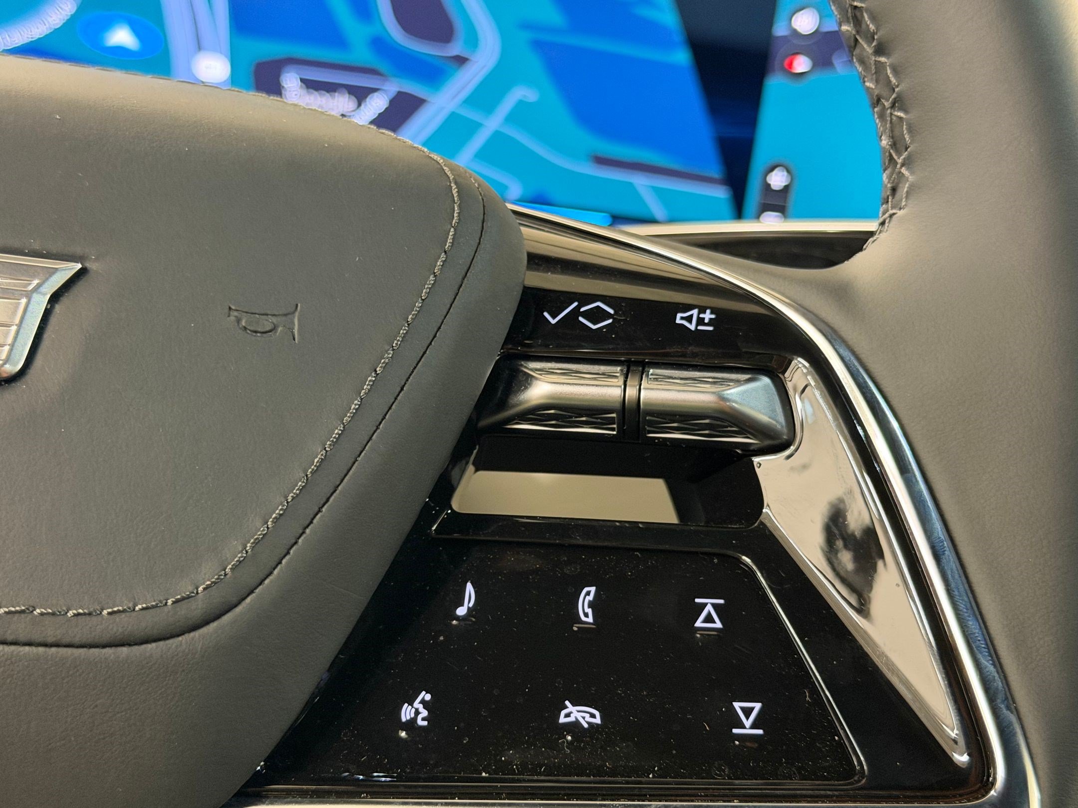 New 2026 Cadillac Vistiq Premium Luxury w/ LPO, Floor Liner Package AWD/4WD image 34