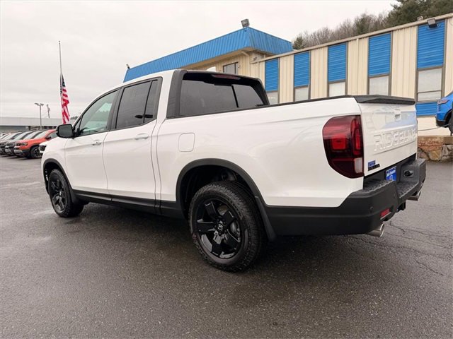 New 2026 Honda Ridgeline Black Edition image 4