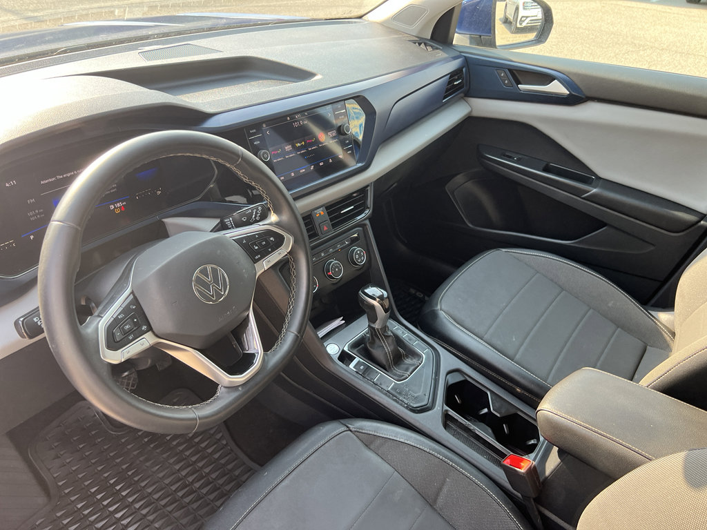 Used 2022 Volkswagen Taos SE image 11