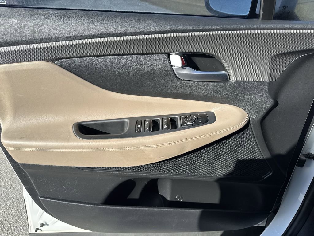 Used 2020 Hyundai Santa Fe SE w/ Cargo Package image 26