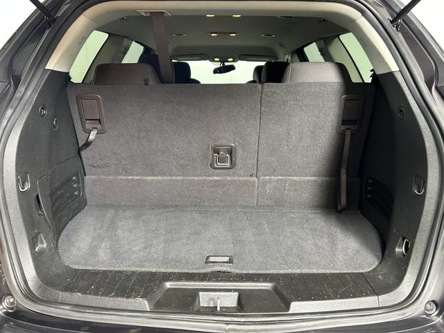 Used 2017 Chevrolet Traverse LT w/ Style and Technology Package AWD/4WD image 26