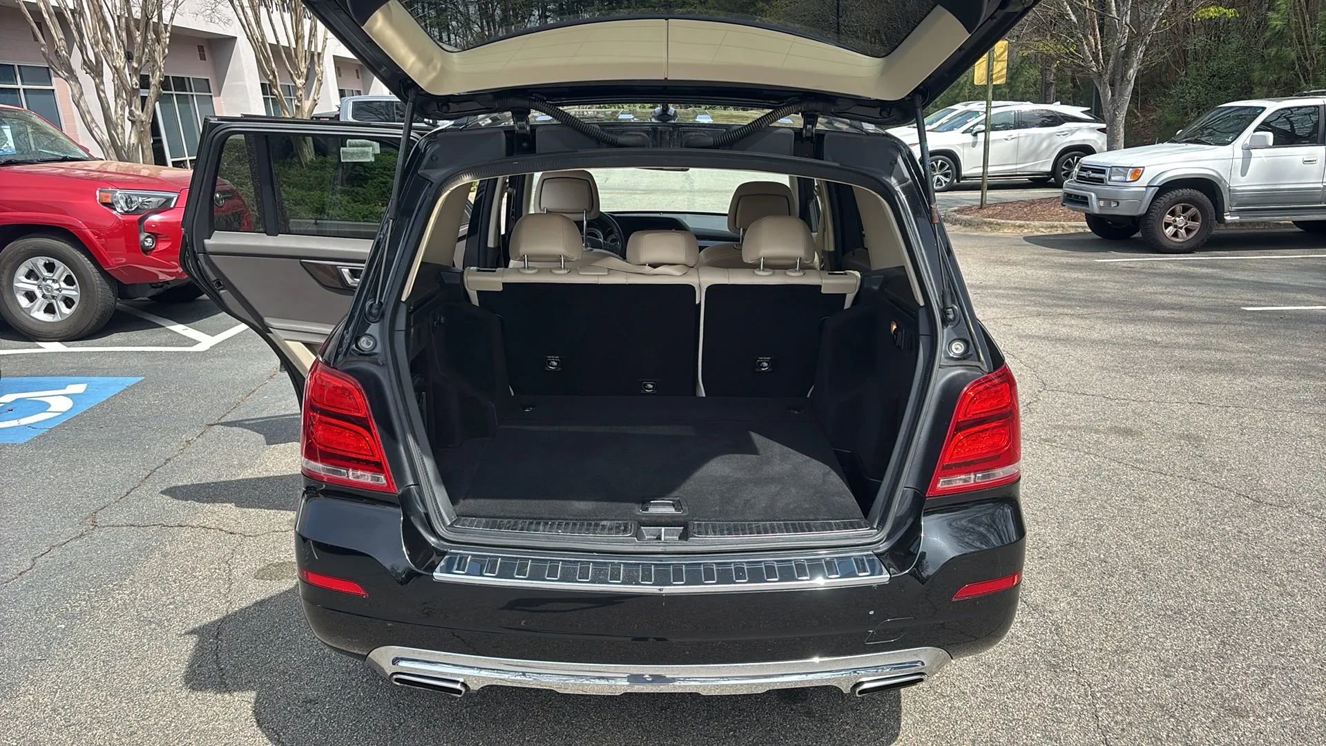 Used 2013 Mercedes-Benz GLK 350 4MATIC image 19