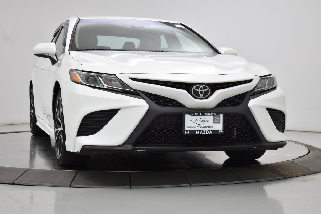 Used 2018 Toyota Camry SE FWD image 12