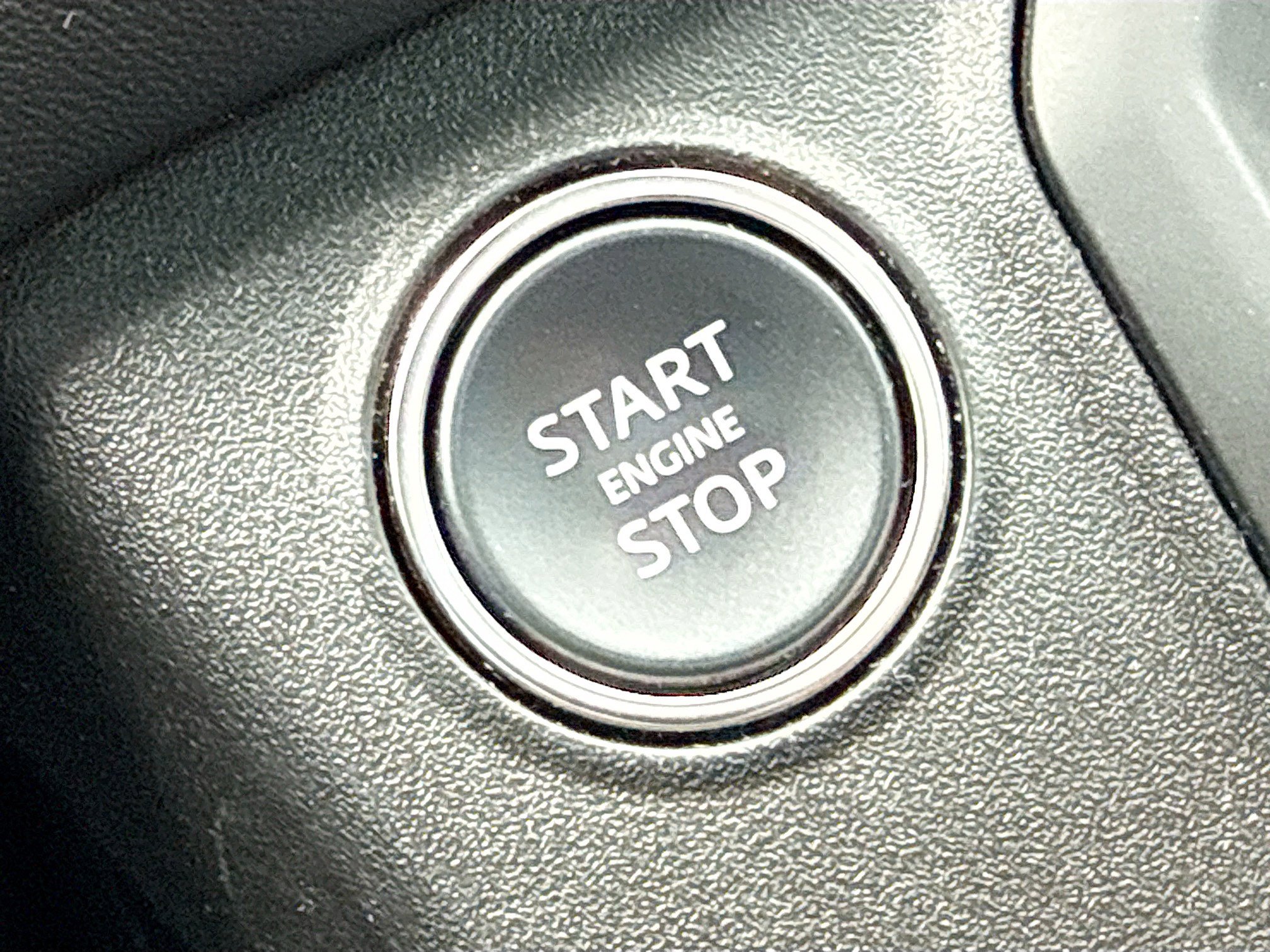 Used 2023 Land Rover Defender 90 V8 image 36