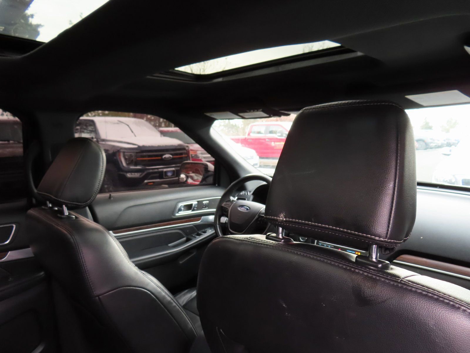 Used 2018 Ford Explorer Limited w/ Equipment Group 301A image 30