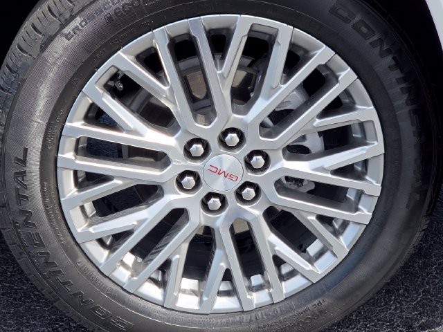Certified 2024 GMC Acadia Denali w/ LPO, Floor Liner Package AWD/4WD image 13