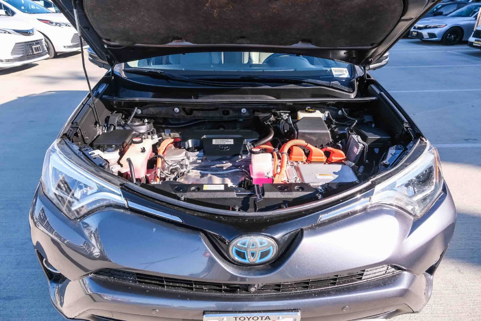 Used 2016 Toyota RAV4 Limited AWD/4WD image 29