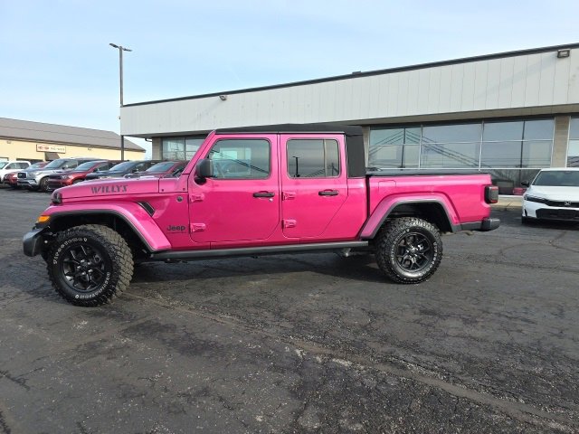 Used 2024 Jeep Gladiator Willys image 3