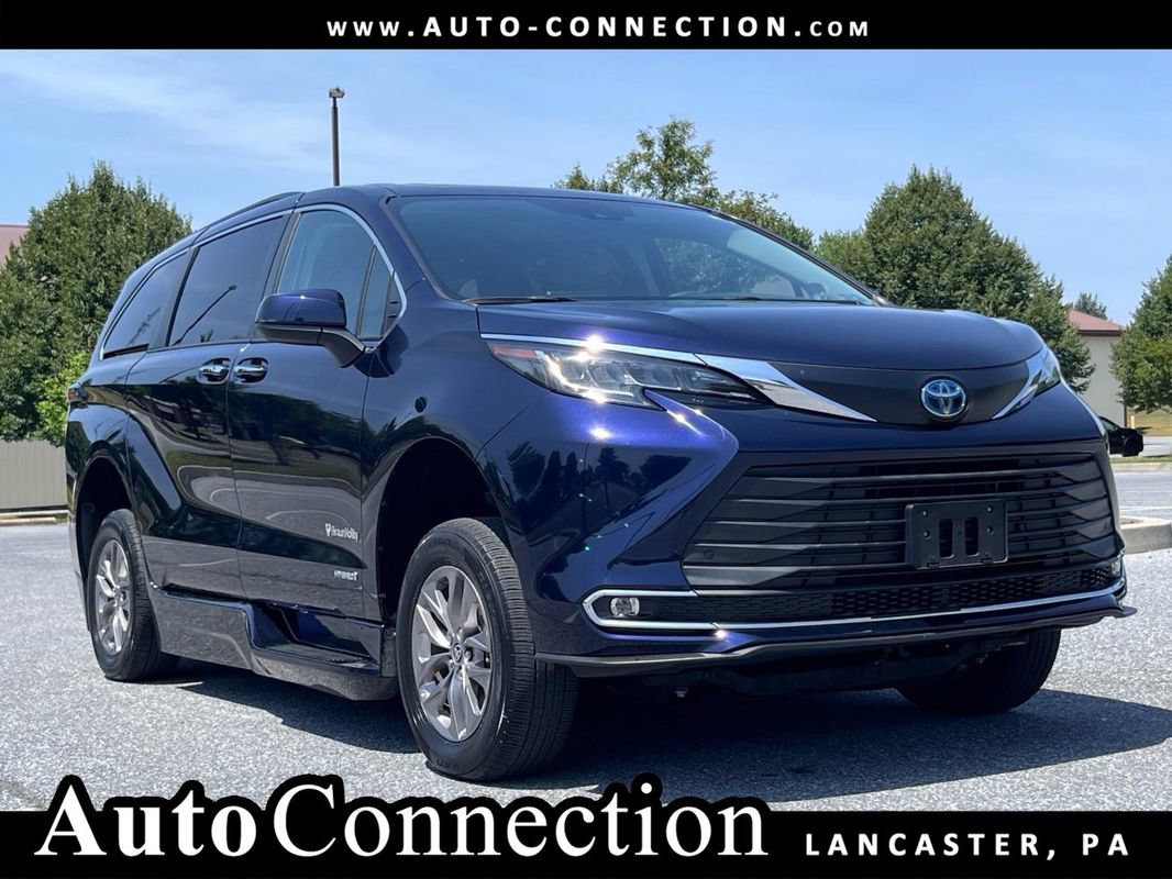 Used 2021 Toyota Sienna XLE w/ XLE Plus Package FWD video 1