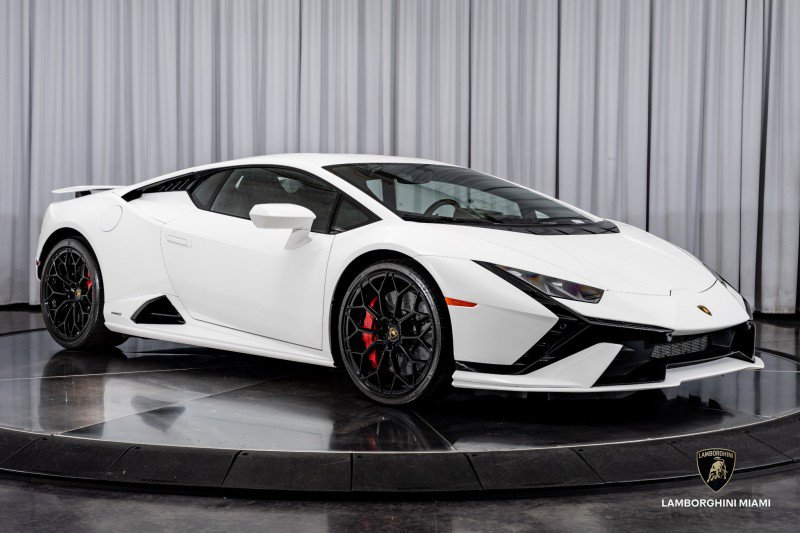 Used 2024 Lamborghini Huracan Tecnica image 26